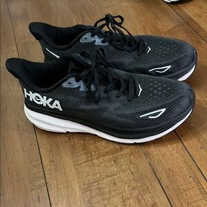 HOKA One One Men’s Clifton 9 (sz 11)